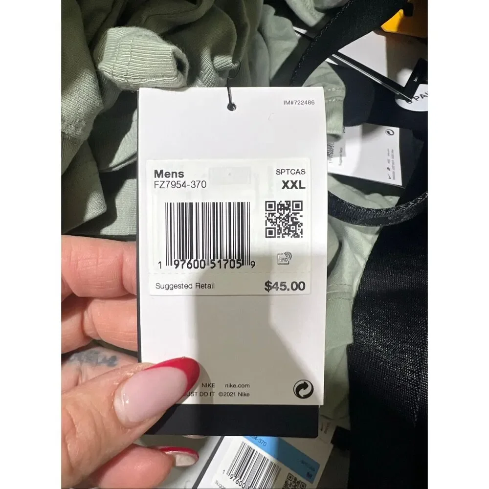 #501.  Nike NWT Jade Horizon Sportswear Max90 Croissant T-Shirt - Picture 5 of 5